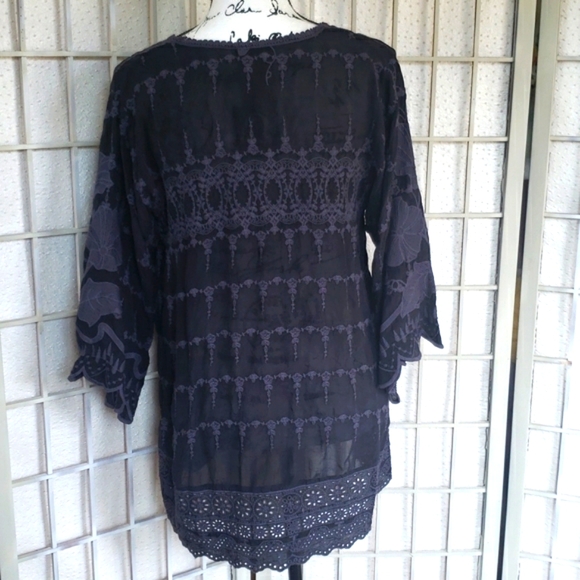 Johnny Was black and gray embroidery 3/4 sleeves v-neck tunic top S - Picture 5 of 9